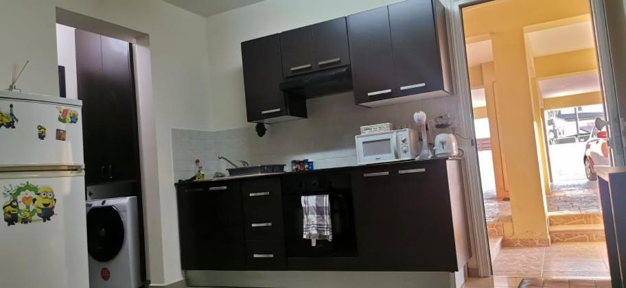 Hermes Complex 2 Kappari Paralimni Cyprus Екстериор снимка